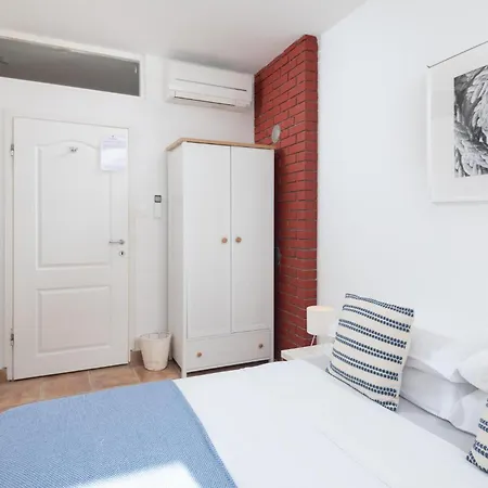 Sea Escape *